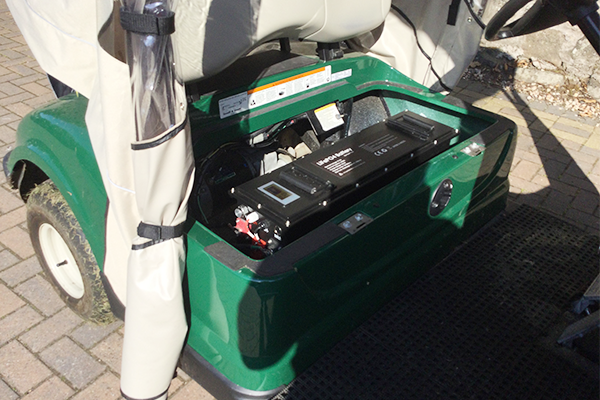 Batteria al litio da 48 V 100 Ah nel Regno Unito per buggy da golf Yahama